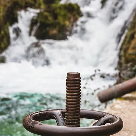 Дом отдыха El Salto Del Agua Autentico El Molino De La Cascada Orbaneja
