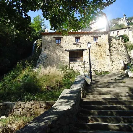 El Salto Del Agua Autentico El Molino De La Cascada Orbaneja *