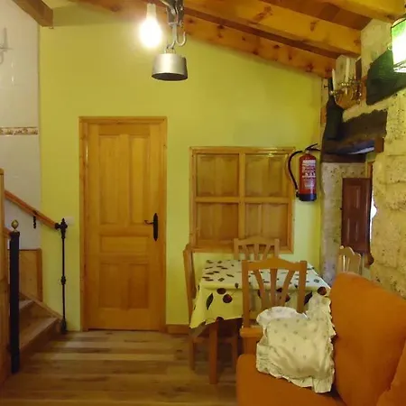 El Salto Del Agua Autentico El Molino De La Cascada Orbaneja