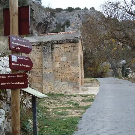 El Salto Del Agua Autentico El Molino De La Cascada Orbaneja Dom wakacyjny